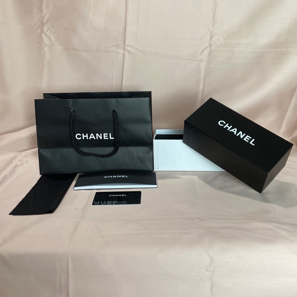 Chanel Sunglass Accessories